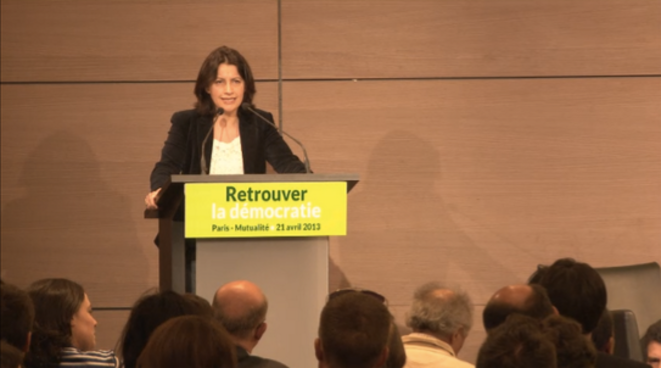 Cécile Duflot, le 21 avril 2013, à la Mutualité © capture d'écran Cécile Duflot, le 21 avril 2013, à la Mutualité © capture d'écran